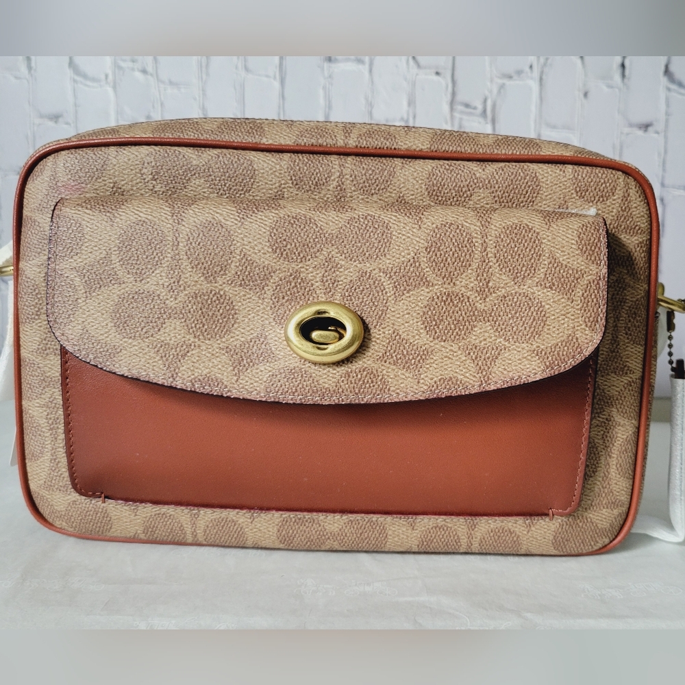 Cassie Camera Bag In Signature Canvas